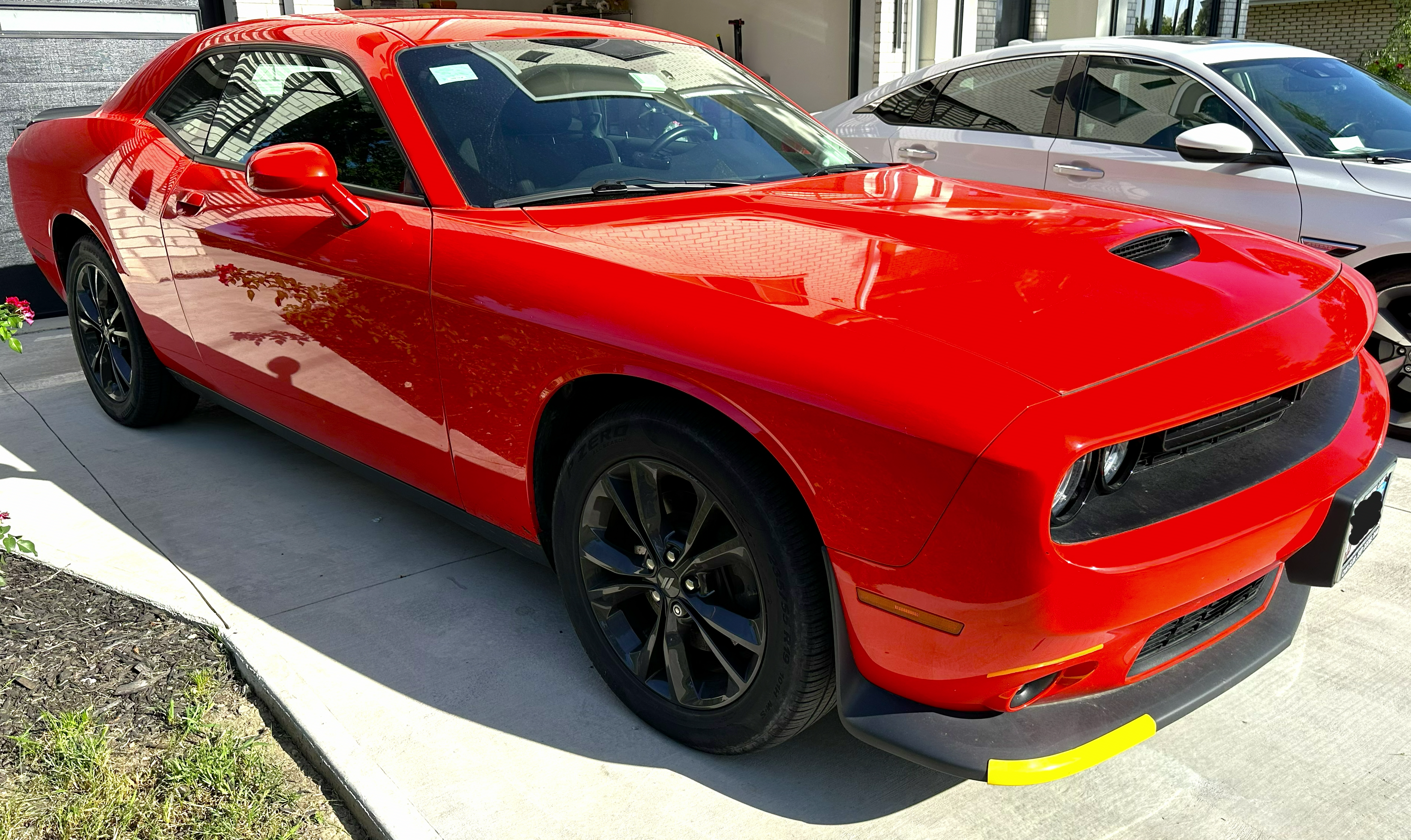 Used 2020 Dodge Challenger GT w/ Blacktop Package AWD/4WD image 2