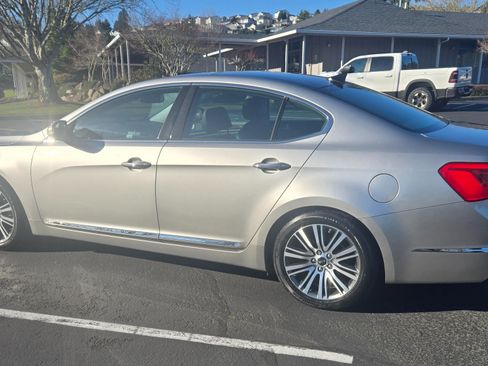 Used 2015 Kia Cadenza Premium w/ Luxury Package FWD image 8
