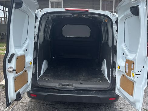 Used 2023 Ford Transit Connect XL image 9
