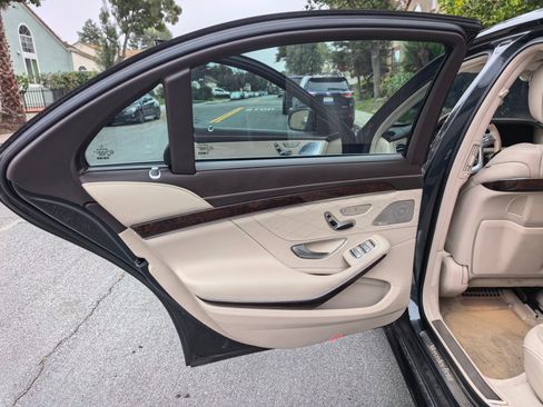Used 2018 Mercedes-Benz S 560 Sedan image 15