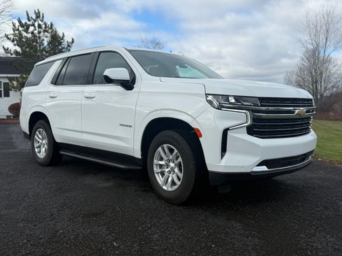 Used 2023 Chevrolet Tahoe LT RWD image 1