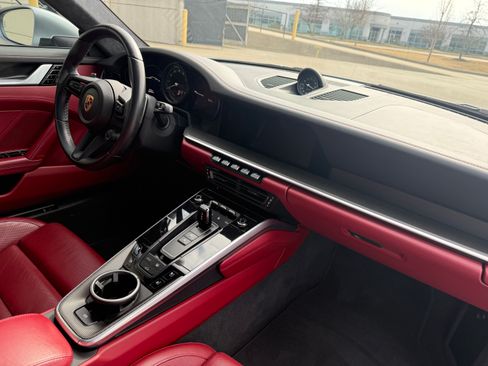 Used 2020 Porsche 911 Carrera 4S image 25