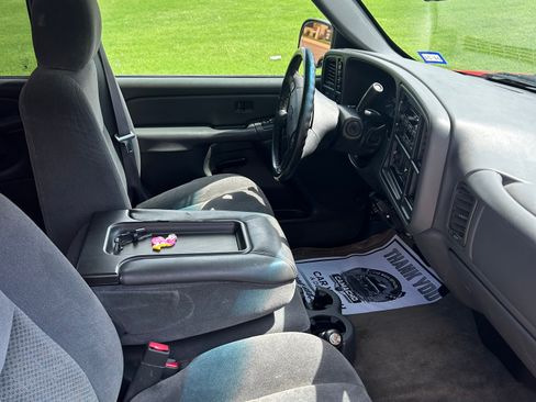 Used 2004 Chevrolet Silverado 1500 4x4 Crew Cab image 6