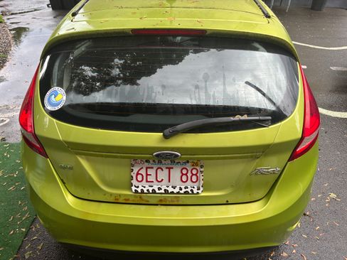 Used 2013 Ford Fiesta SE w/ Super Fuel Economy Pkg FWD image 12