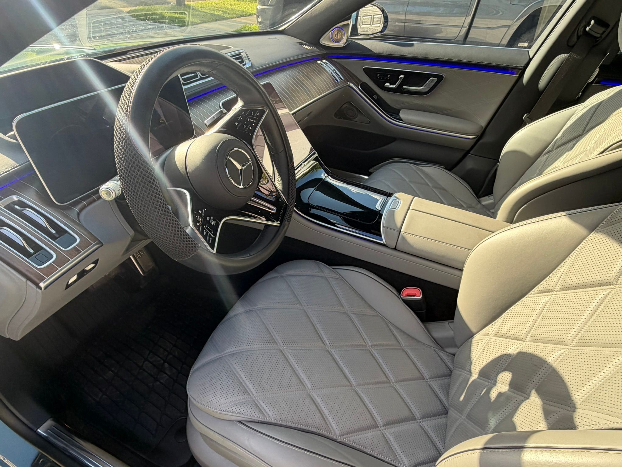 Used 2025 Mercedes-Benz Maybach S 580 4MATIC image 10