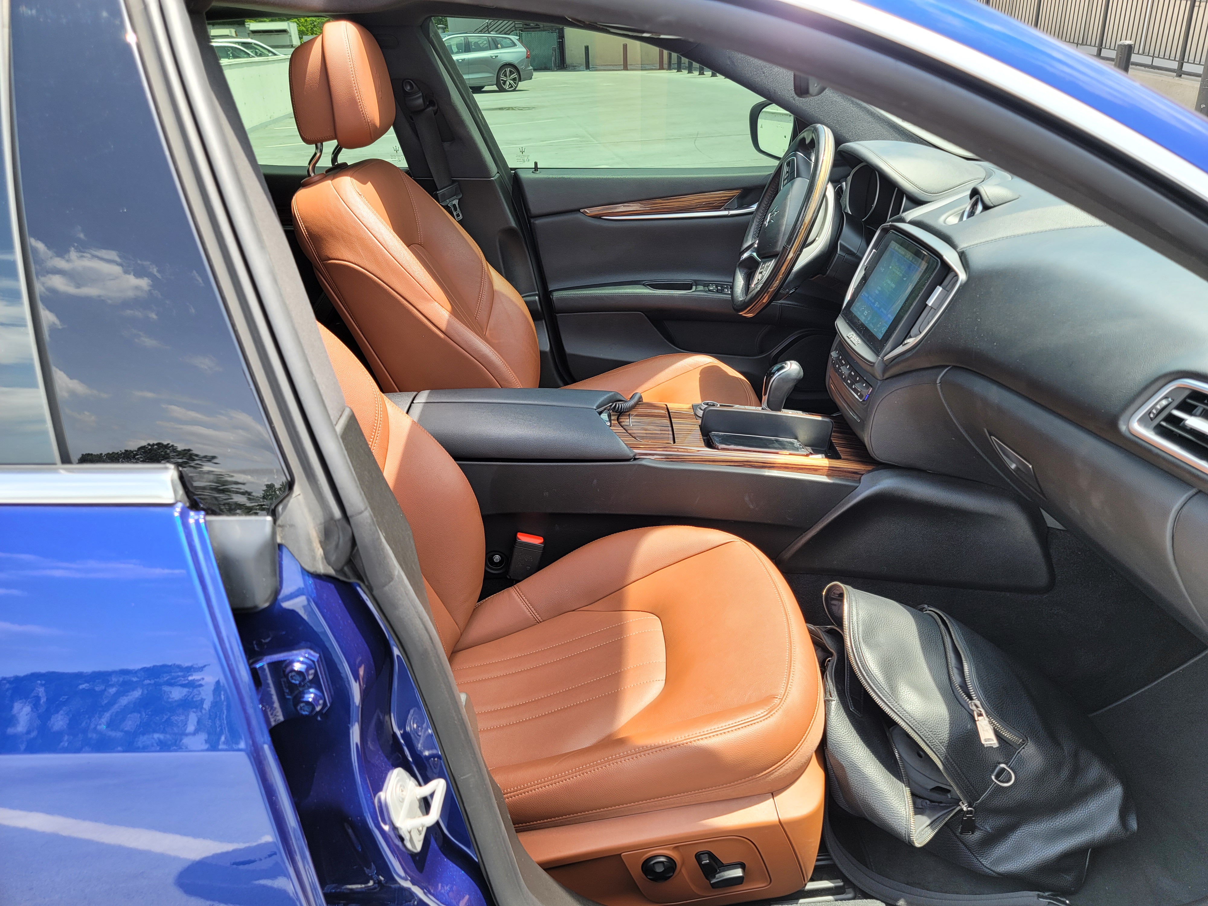 Used 2018 Maserati Ghibli S Q4 AWD/4WD image 2