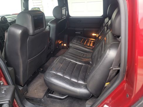 Used 2005 HUMMER H2 w/ Preferred Equipment Group image 4