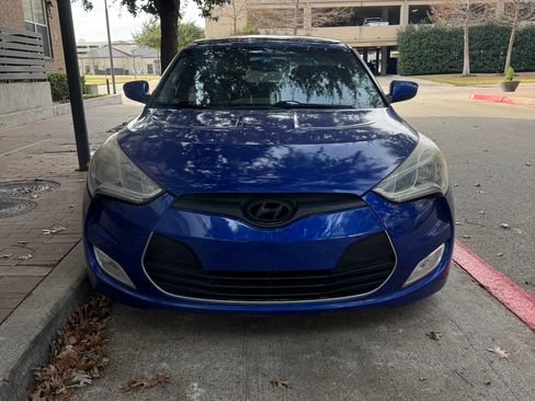 Used 2012 Hyundai Veloster w/ Style Pkg image 5