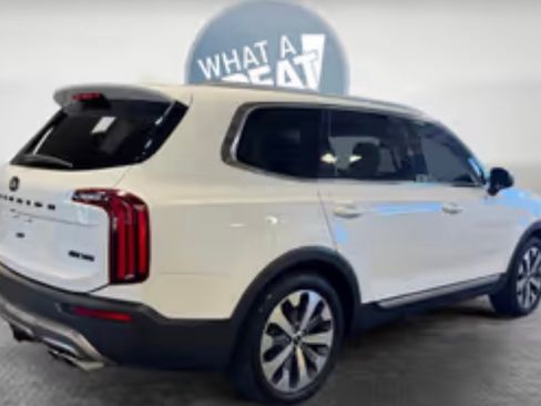 Used 2020 Kia Telluride EX w/ EX Premium Package image 4