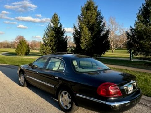 Used 2001 Lincoln Continental image 22