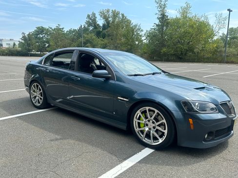 Used 2009 Pontiac G8 GT w/ Premium Package image 8