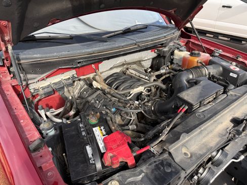 Used 2013 Ford F150 XLT w/ Mid Equipment Group image 18