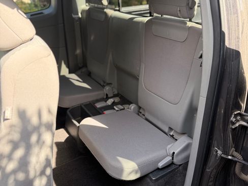 Used 2013 Toyota Tacoma 2WD Access Cab w/ SR5 Pkg image 10