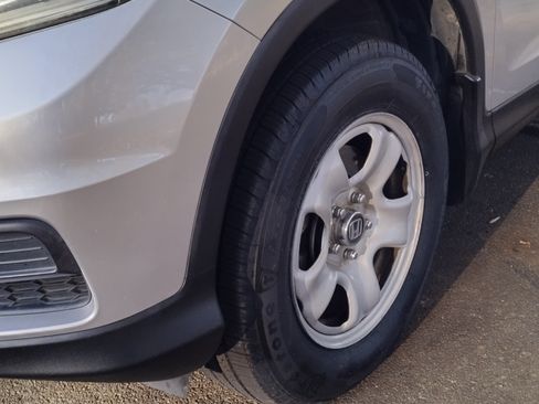 Used 2016 Honda CR-V LX image 8