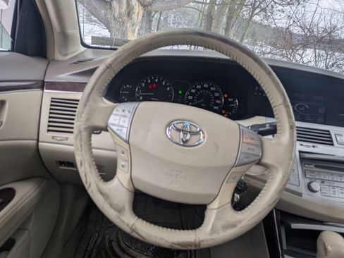 Used 2008 Toyota Avalon XL image 29