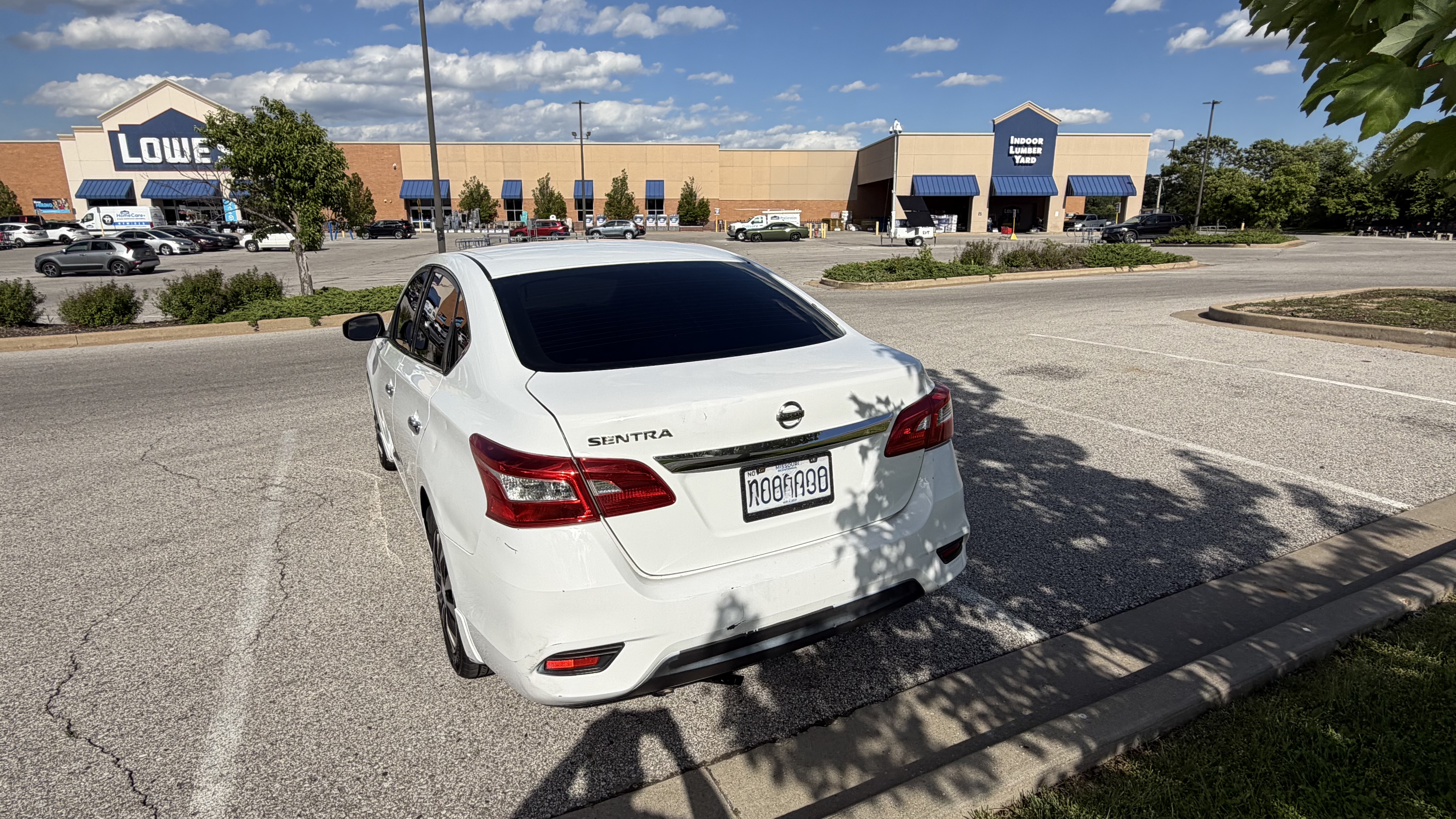 Used 2017 Nissan Sentra S FWD image 2