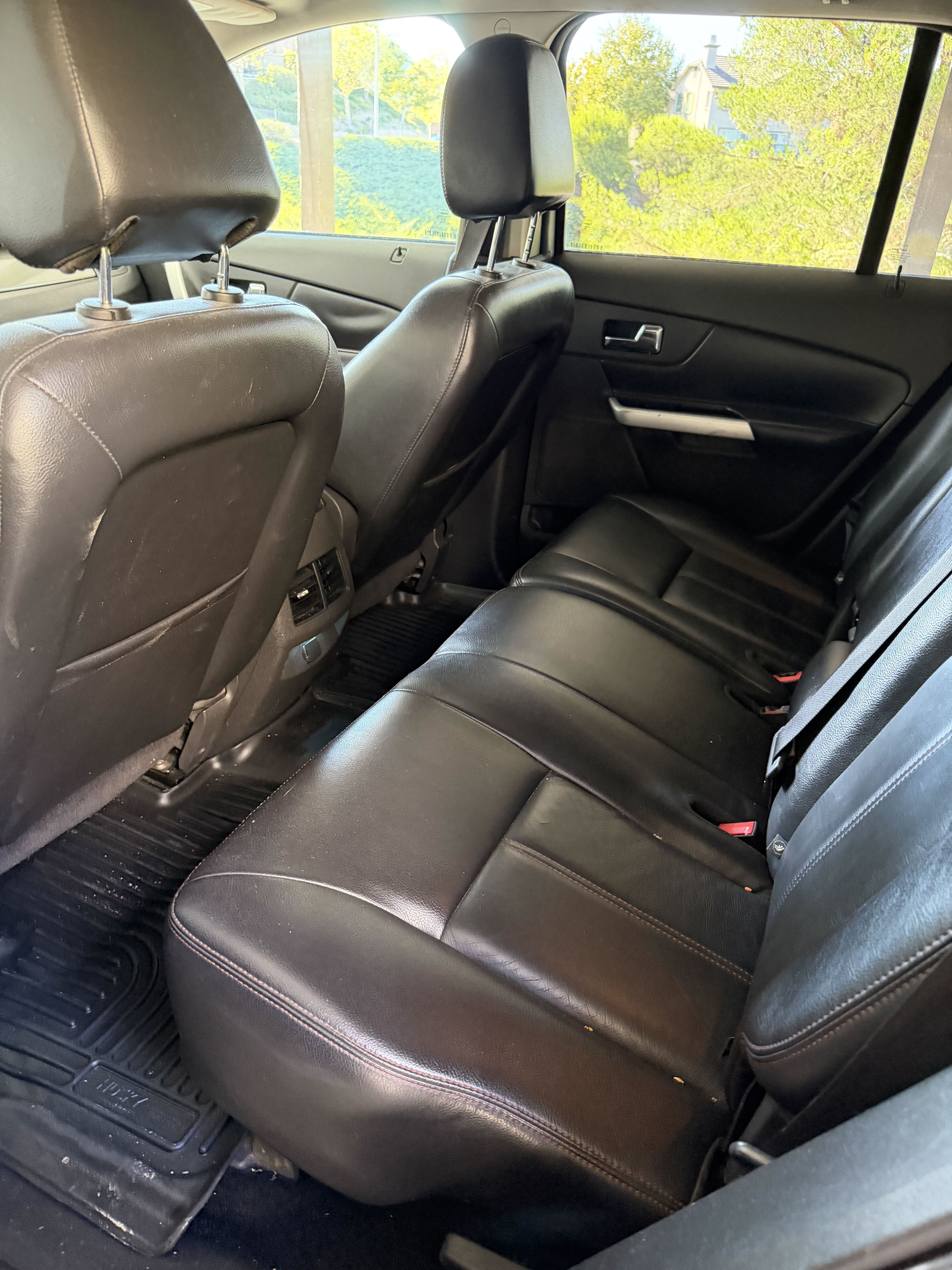 Used 2012 Ford Edge SEL FWD image 10