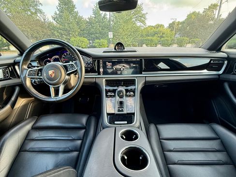 Used 2018 Porsche Panamera 4S AWD/4WD image 16