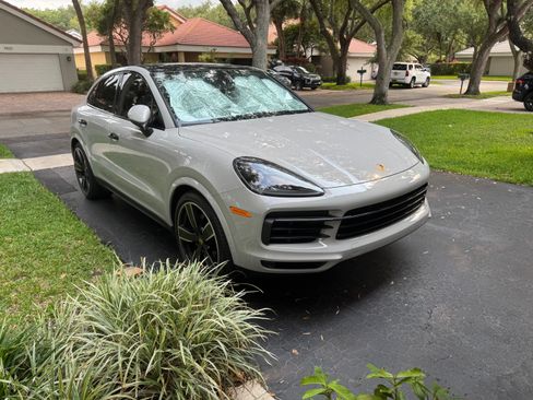Used 2020 Porsche Cayenne AWD/4WD image 5