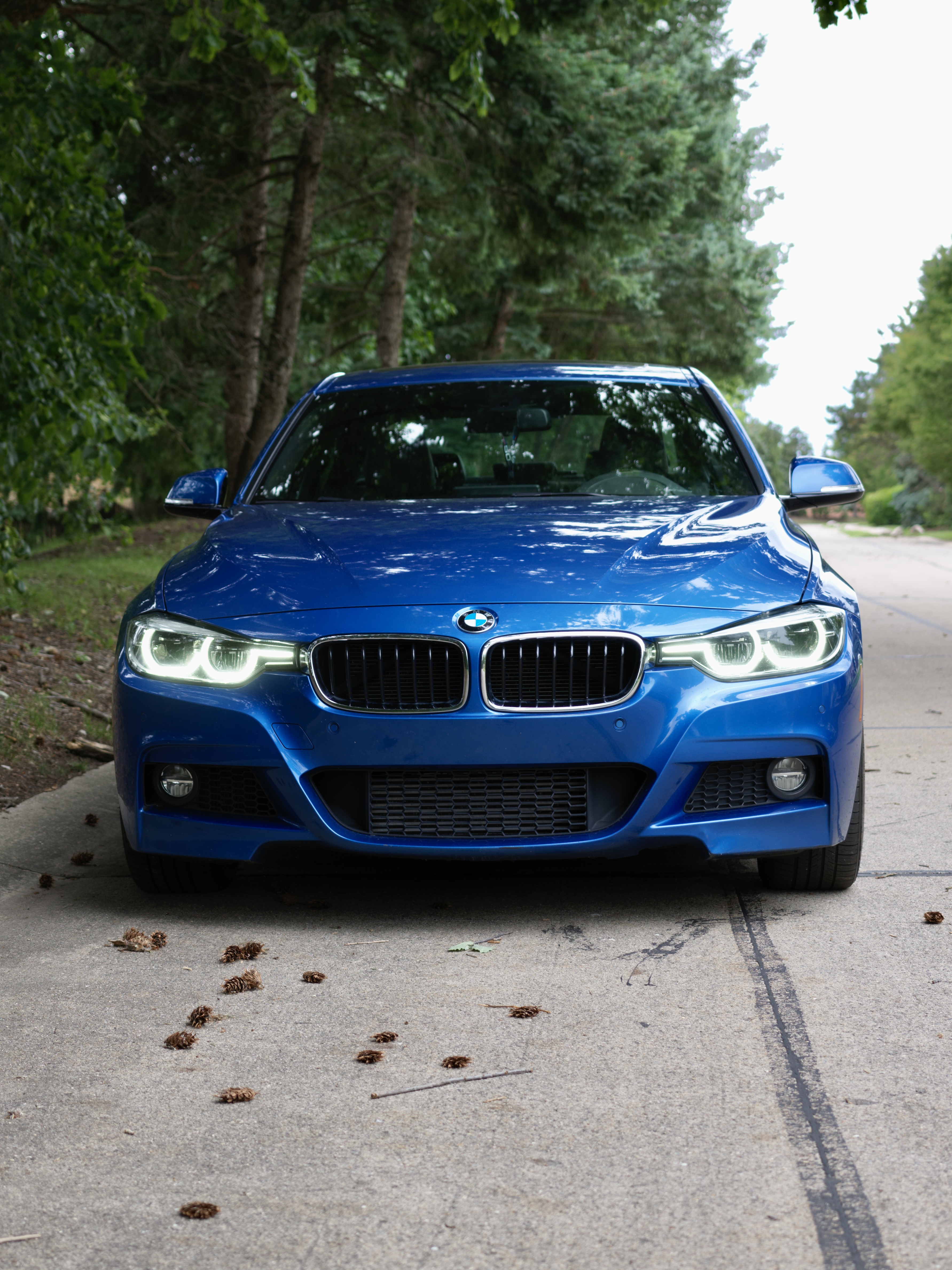 Used 2016 BMW 328i xDrive Sedan AWD/4WD image 2