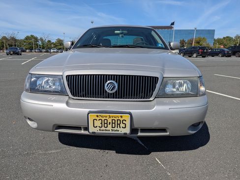 Used 2004 Mercury Marauder image 5