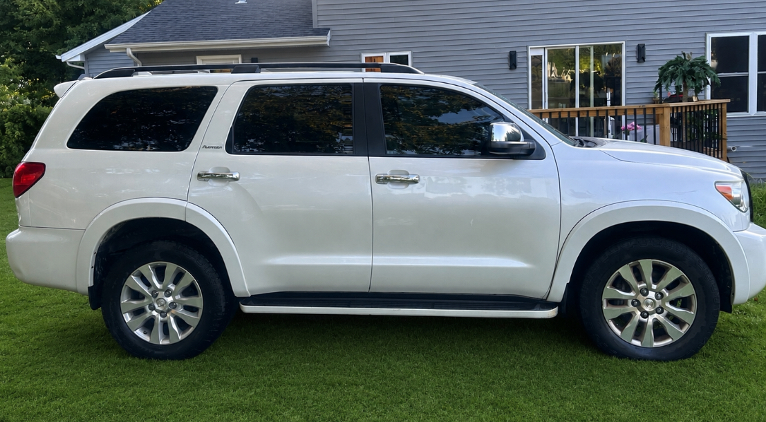 Used 2014 Toyota Sequoia Platinum AWD/4WD image 20