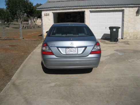 Used 2007 Mercedes-Benz S 550 image 8