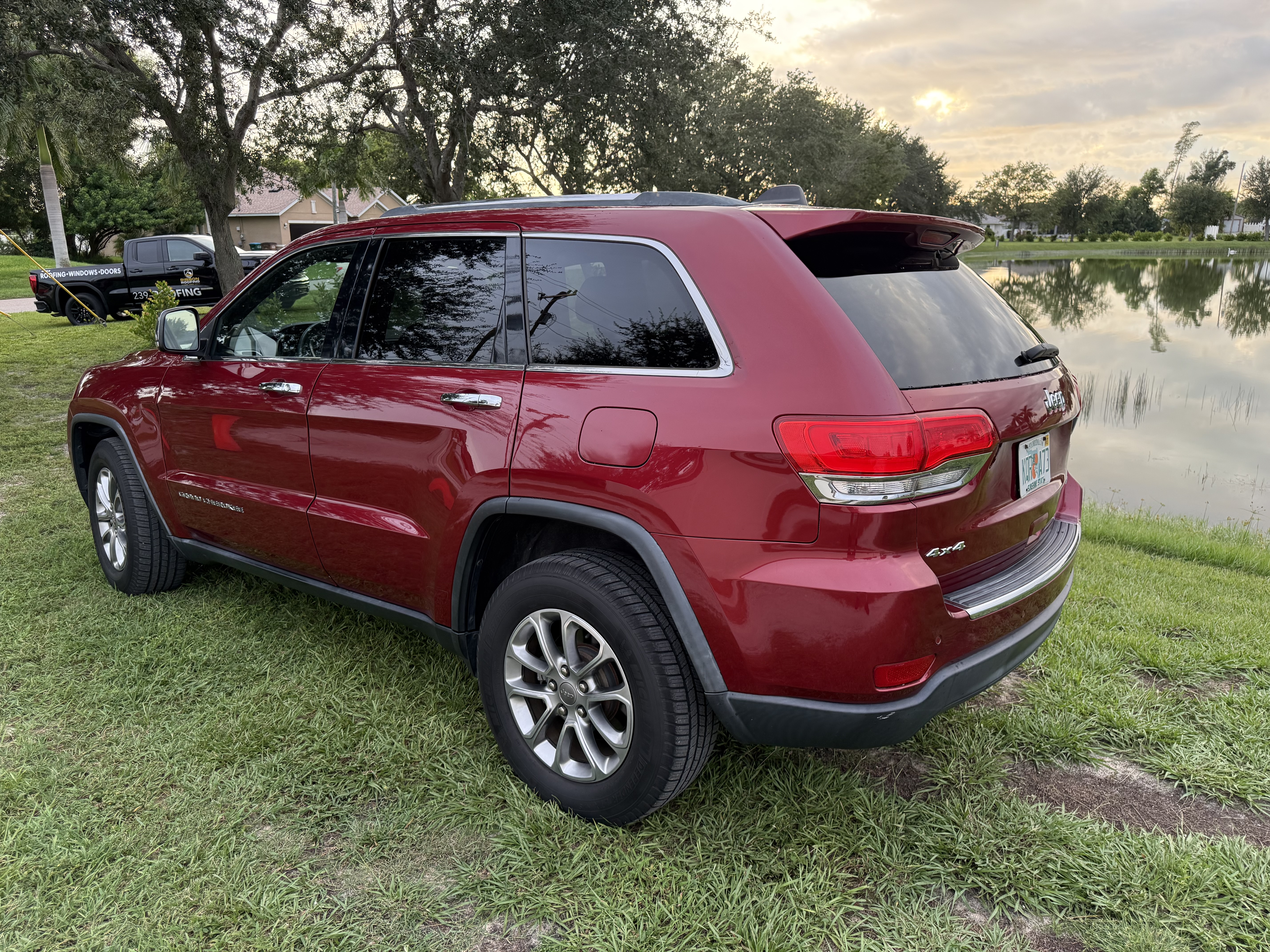 Used 2015 Jeep Grand Cherokee Limited AWD/4WD image 8