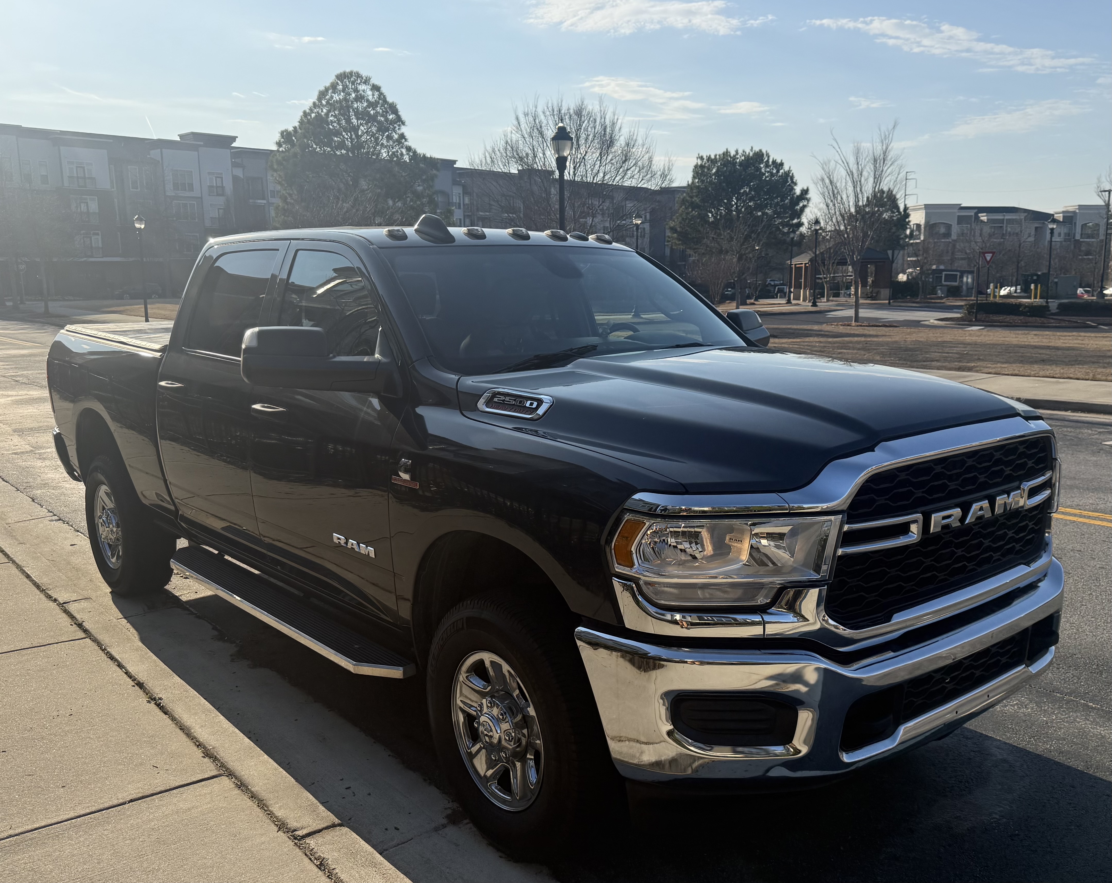 Used 2022 RAM 2500 Tradesman AWD/4WD image 1