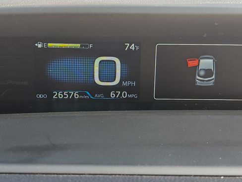 Used 2019 Toyota Prius Prime Advanced w/ Carpet Mat Package image 16