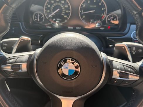 Used 2014 BMW 550i Sedan image 2