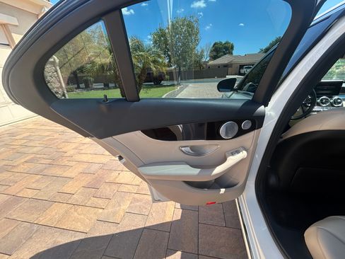 Used 2015 Mercedes-Benz C 300 Sedan image 13