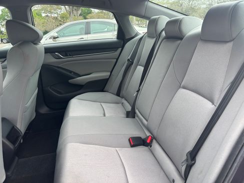 Used 2019 Honda Accord LX image 9
