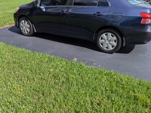 Used 2007 Toyota Yaris Sedan image 1