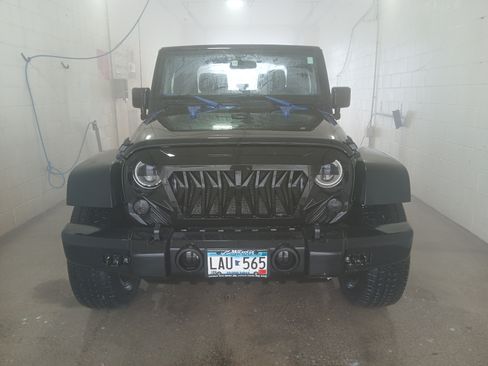 Used 2017 Jeep Wrangler Sport image 4