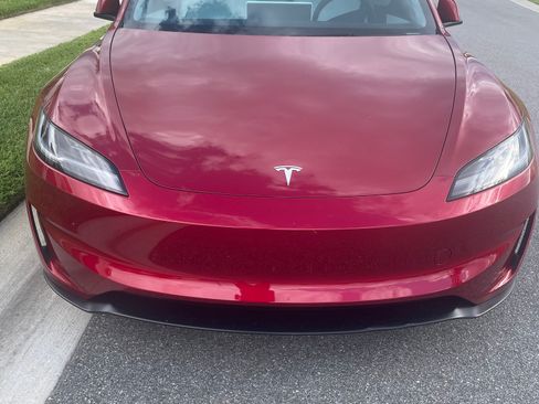 Used 2025 Tesla Model 3 Performance image 2