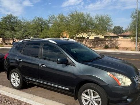 Used 2013 Nissan Rogue SV w/ Premium Pkg AWD/4WD image 10