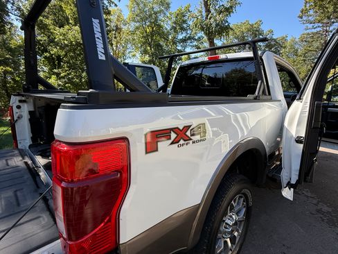 Used 2022 Ford F250 Lariat w/ Lariat Value Package image 10