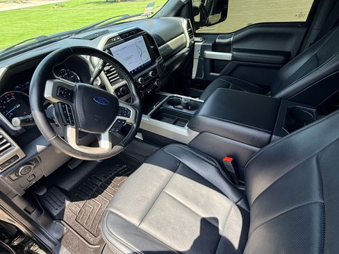 Used 2022 Ford F250 Lariat w/ Lariat Value Package AWD/4WD image 9