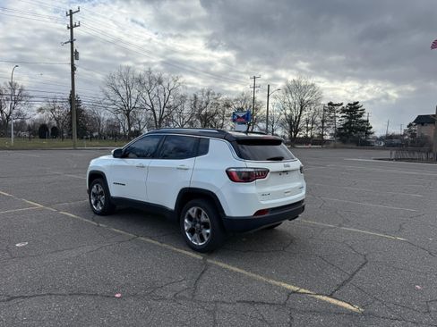 Used 2018 Jeep Compass Limited w/ Navigation Group AWD/4WD image 5