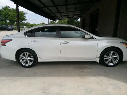 Used 2014 Nissan Altima 2.5 SV FWD image 13