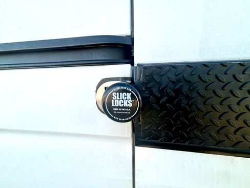 Used 2015 Mercedes-Benz Sprinter 3500 image 23