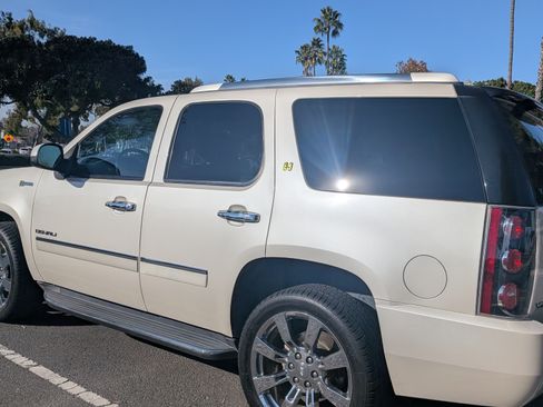 Used 2013 GMC Yukon Denali image 12