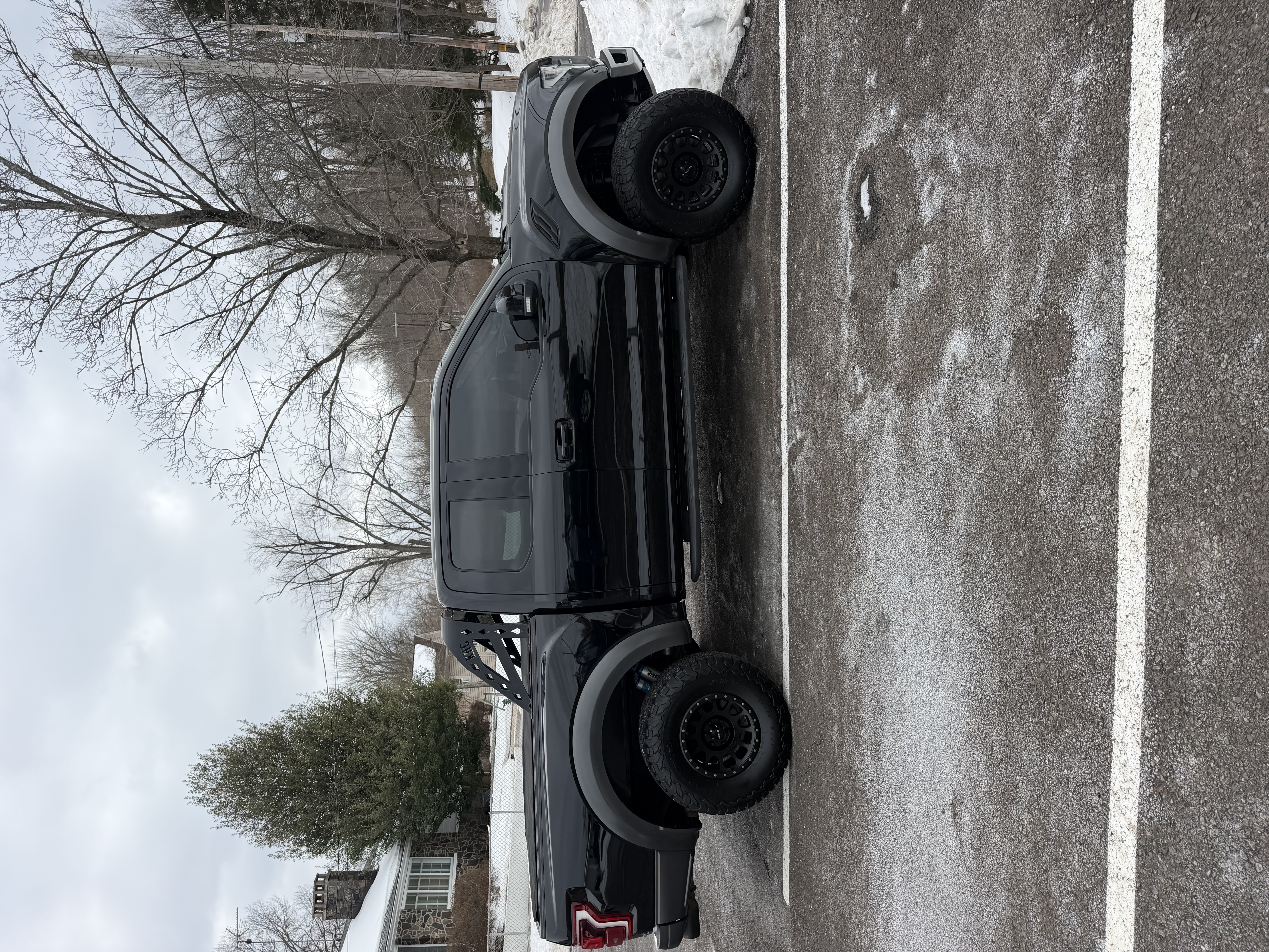 Used 2018 Ford F150 Raptor w/ Equipment Group 802A Luxury AWD/4WD image 1
