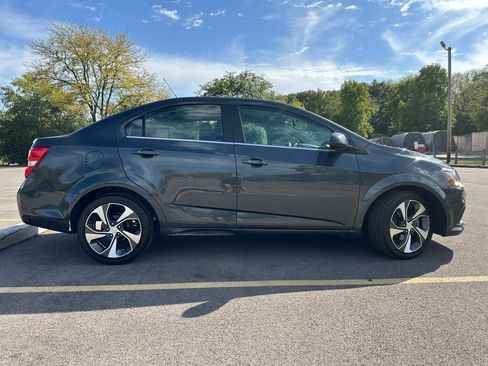 Used 2017 Chevrolet Sonic Premier image 2