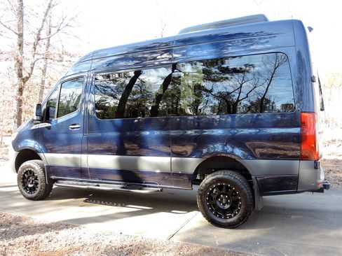 Used 2023 Mercedes-Benz Sprinter 2500 image 15