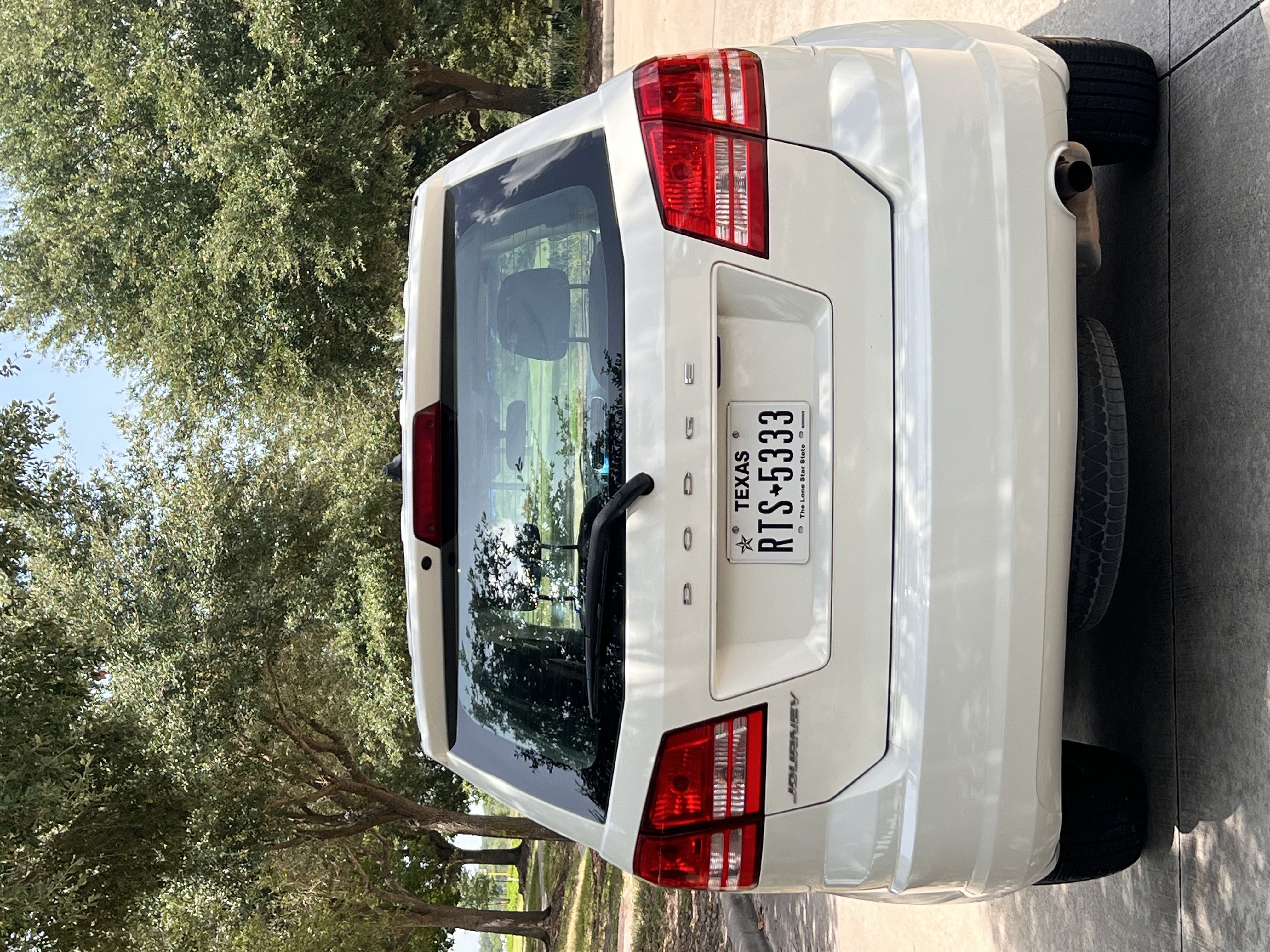 Used 2014 Dodge Journey American Value Package FWD image 1