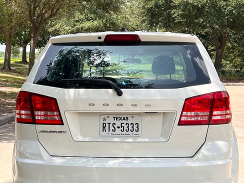Used 2014 Dodge Journey American Value Package FWD image 1