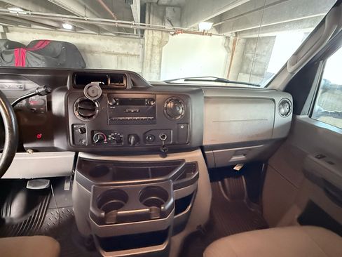 Used 2013 Ford E-150 and Econoline 150 w/ PWR Group image 10
