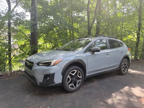 Used 2019 Subaru Crosstrek 2.0i Limited w/ Moonroof Package w/Navigation AWD/4WD image 2